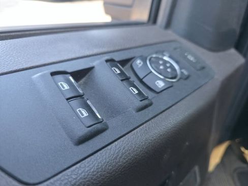 Used 2018 Ford F350 King Ranch w/ King Ranch Ultimate Package image 15