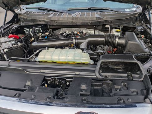 Used 2025 Ford F150 Lariat w/ Equipment Group 501A Mid image 32