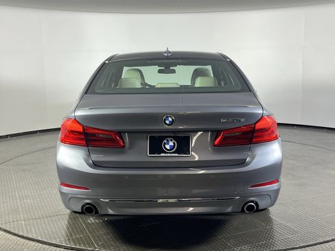 Used 2019 BMW 530e xDrive w/ Executive Package image 7