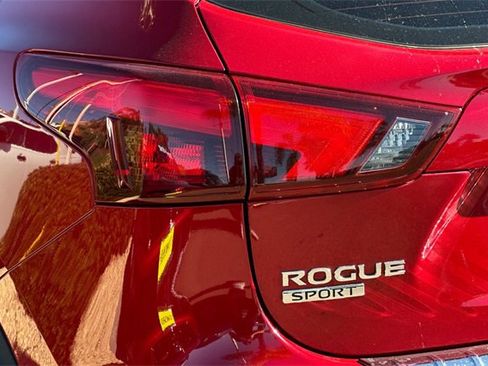 Used 2017 Nissan Rogue Sport S w/ S Appearance Package image 28