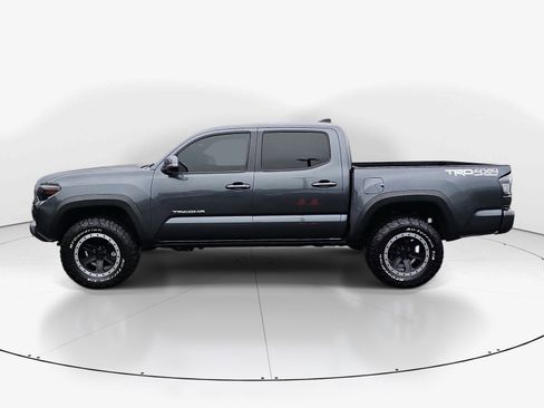 Used 2023 Toyota Tacoma TRD Off-Road w/ Technology Package image 5