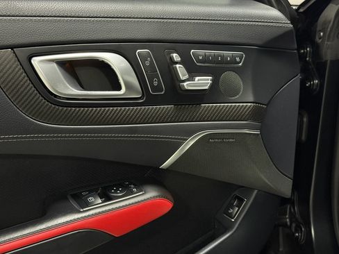Used 2016 Mercedes-Benz SL 550 w/ Mille Miglia Edition image 15