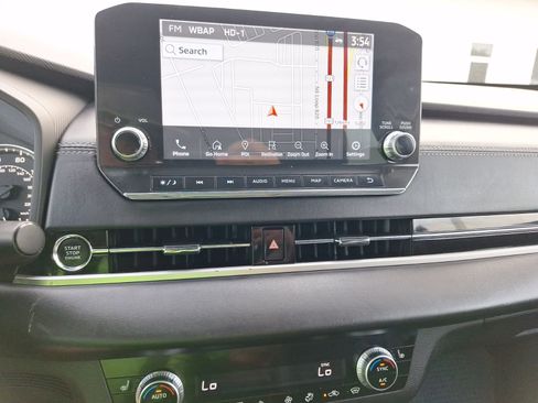 Used 2022 Mitsubishi Outlander SE image 29