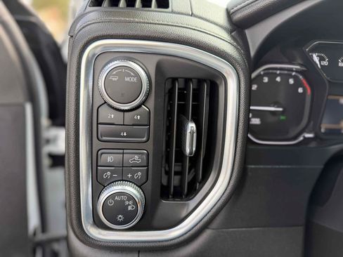 Used 2022 GMC Sierra 2500 SLE w/ Preferred Package AWD/4WD image 21