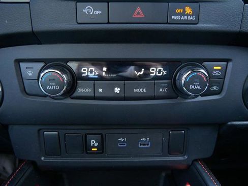 Certified 2024 Nissan Frontier PRO-4X w/ Technology Package image 19