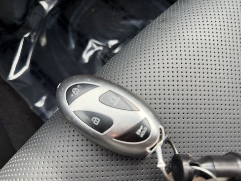 Used 2025 Hyundai Santa Fe SEL AWD/4WD image 24