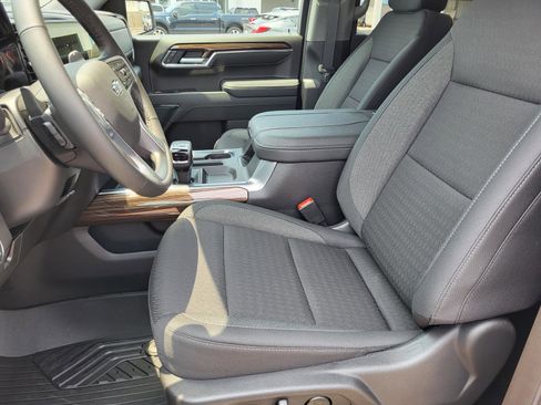 New 2026 Chevrolet Silverado 1500 LT Trail Boss w/ LPO, Dark Essentials Package AWD/4WD image 15
