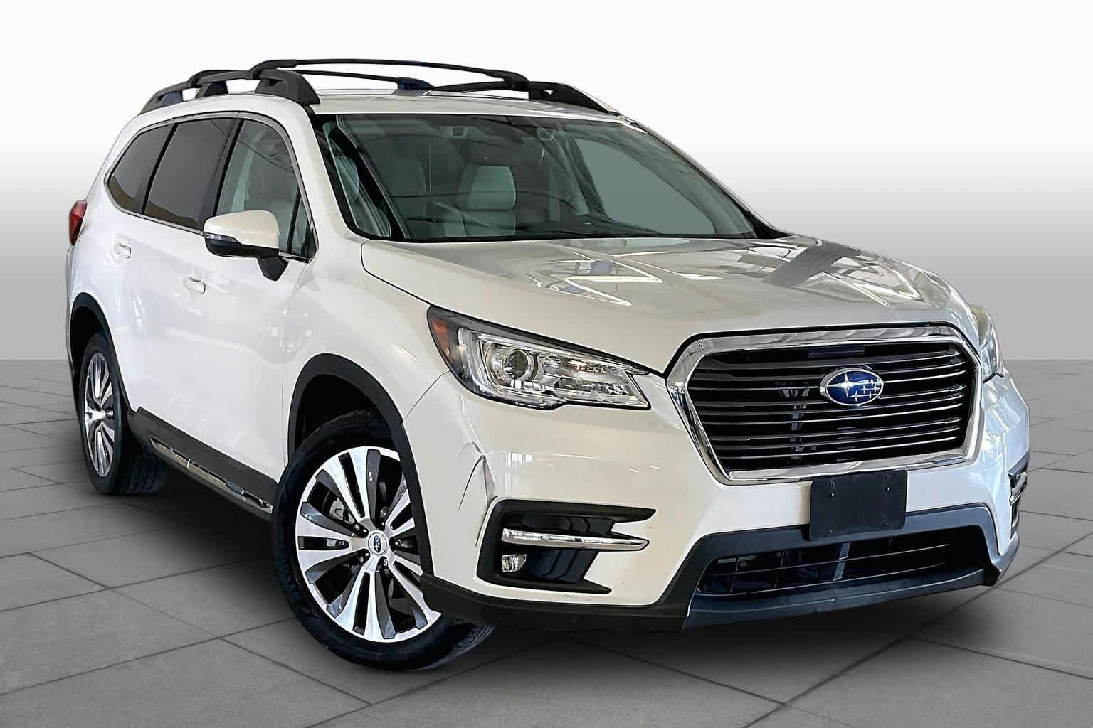 Used 2019 Subaru Ascent Limited w/ Popular Package #3 AWD/4WD image 2