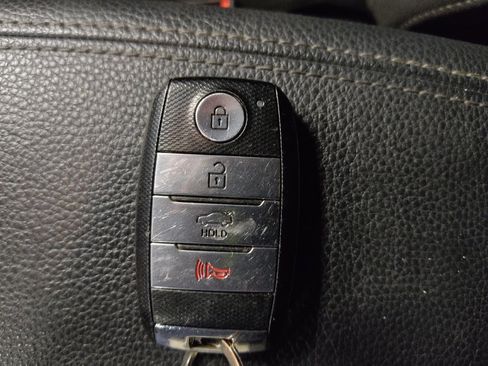 Used 2022 Kia Rio S w/ Option Group 015 FWD image 32