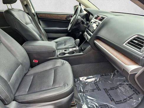 Used 2016 Subaru Outback 3.6R Limited AWD/4WD image 23