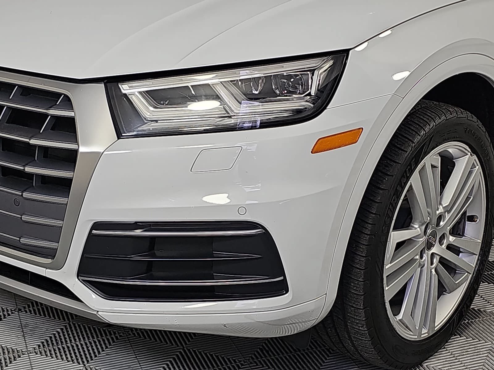 Used 2019 Audi Q5 2.0T Premium Plus w/ Premium Plus Package AWD/4WD image 31
