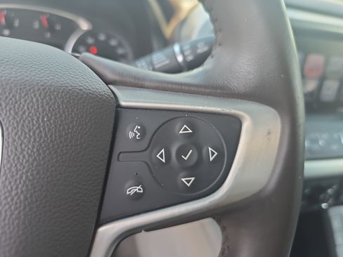 Used 2017 GMC Acadia SLT w/ LPO, Cargo Package FWD image 19