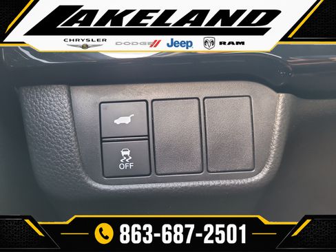 Used 2025 Honda CR-V EX-L image 32