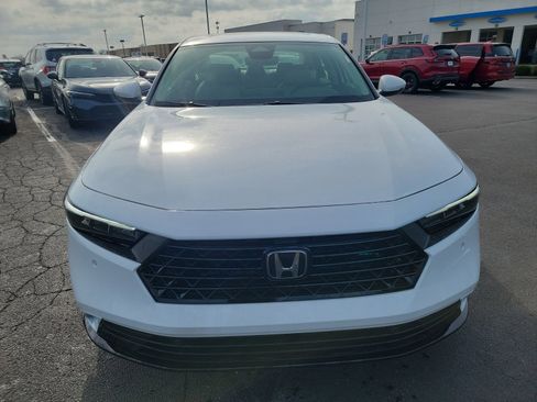 New 2026 Honda Accord EX-L image 2