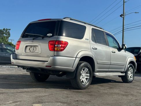 Used 2003 Toyota Sequoia SR5 image 4
