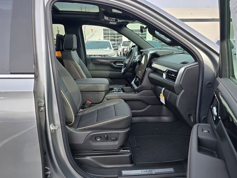 New 2026 GMC Yukon Elevation w/ Elevation Premium Package image 38