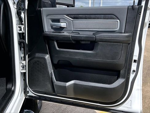 Used 2023 RAM 2500 Big Horn w/ Level 1 Equipment Group image 22