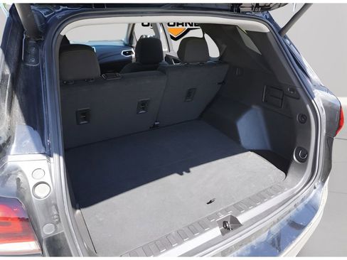Used 2024 Chevrolet Equinox LT FWD image 30
