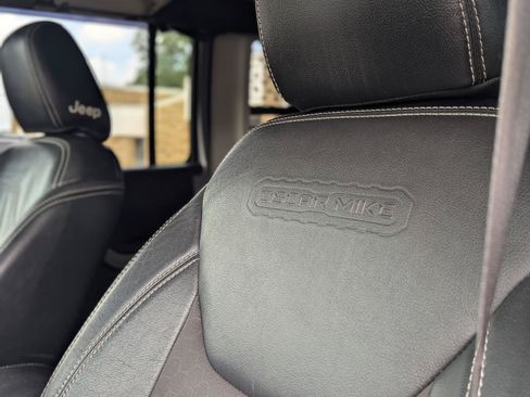 Used 2018 Jeep Wrangler Unlimited Sport AWD/4WD image 27