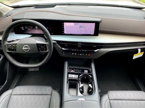 New 2026 Nissan Murano Platinum w/ Cargo Package AWD/4WD image 3