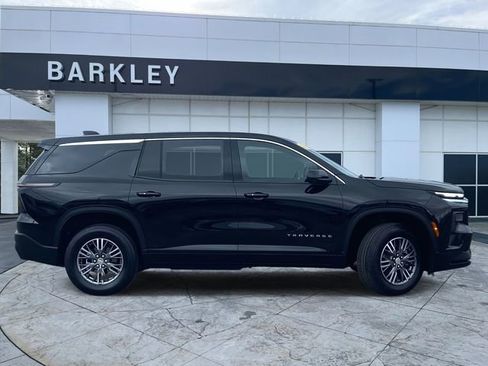 Certified 2024 Chevrolet Traverse LS image 2