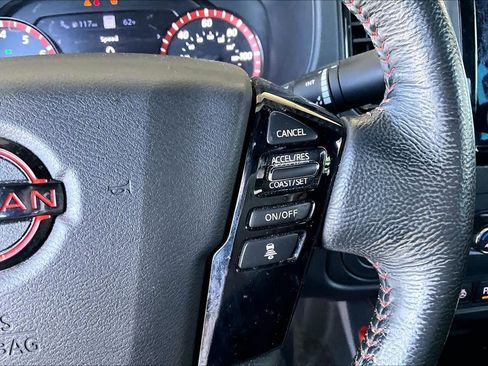 Used 2022 Nissan Frontier Pro-X RWD image 24