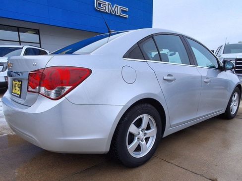 Used 2013 Chevrolet Cruze LT image 8