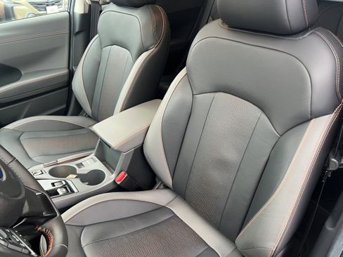 Certified 2025 Subaru Crosstrek 2.5i Limited w/ Crosstrek Mirror Package image 18