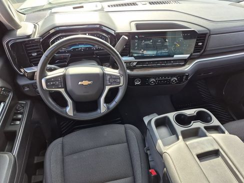 Used 2023 Chevrolet Silverado 1500 LT AWD/4WD image 20