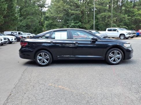 Used 2024 Volkswagen Jetta SE FWD image 30