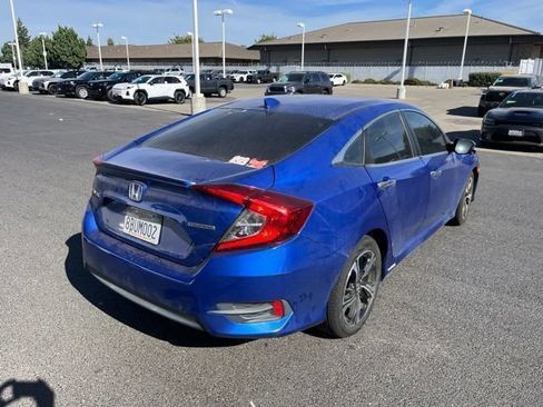 Used 2016 Honda Civic Touring image 4