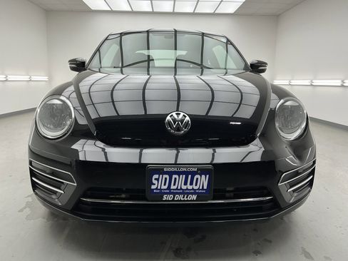 Used 2018 Volkswagen Beetle 2.0T Coast image 2
