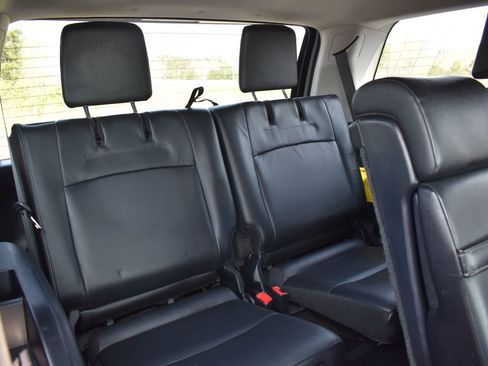 Used 2016 Toyota 4Runner Limited image 9