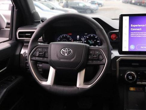 Certified 2024 Toyota Tacoma TRD Off-Road image 27