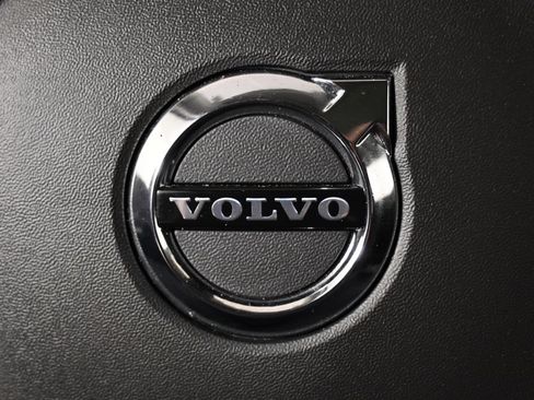 Used 2023 Volvo XC90 B6 Ultimate w/ Protection Package AWD/4WD image 35