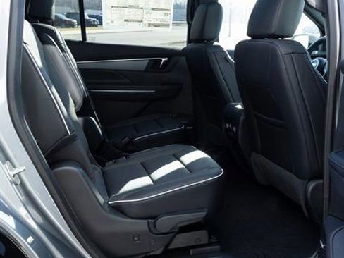 New 2026 Buick Enclave Sport Touring w/ Power Package FWD image 19