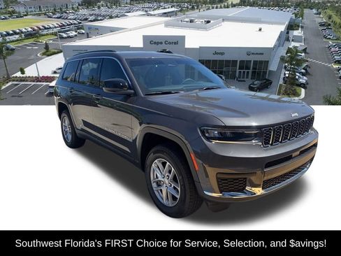 Used 2024 Jeep Grand Cherokee L Laredo RWD image 2