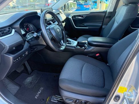 Used 2020 Toyota RAV4 XLE w/ Convenience Package AWD/4WD image 14