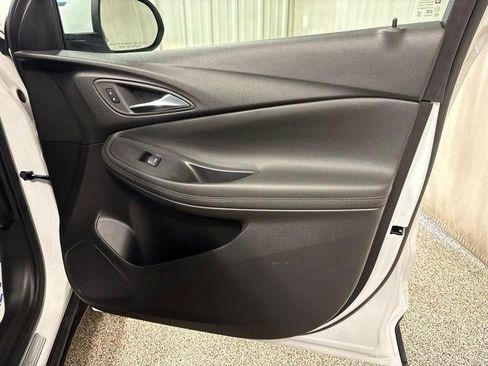Used 2023 Buick Encore GX Select FWD image 23