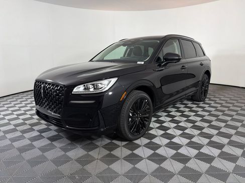 Used 2025 Lincoln Corsair Reserve w/ Equipment Group 202A AWD/4WD image 7