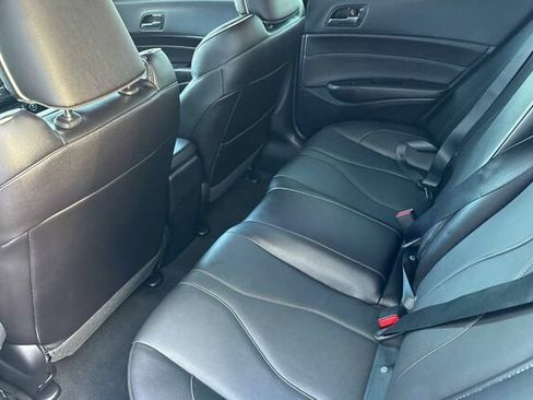 Used 2019 Acura ILX FWD image 12