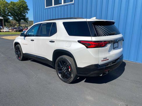 Used 2023 Chevrolet Traverse Premier w/ Redline Edition image 3