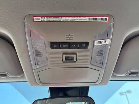Certified 2025 Toyota RAV4 LE AWD/4WD image 25