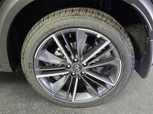 New 2025 INFINITI QX50 Sport image 7