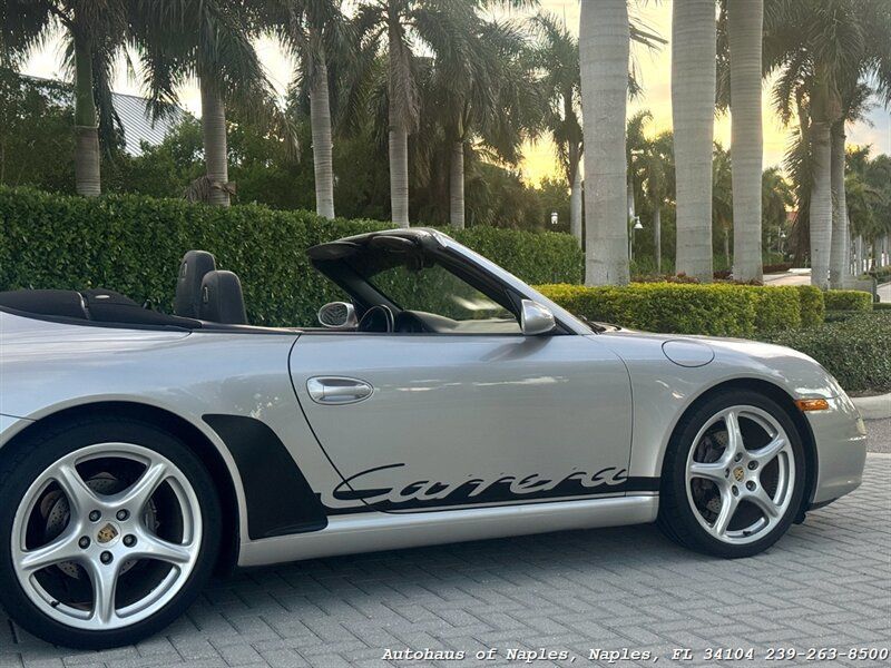 Used 2005 Porsche 911 Carrera RWD image 4