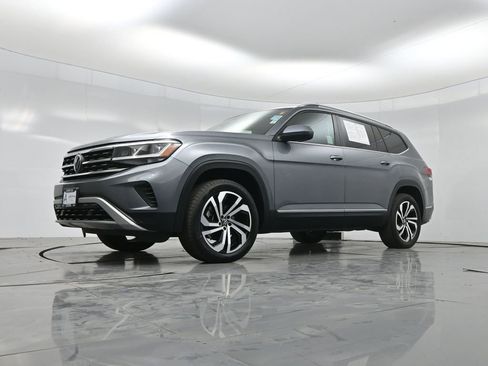 Used 2023 Volkswagen Atlas SEL AWD/4WD image 43