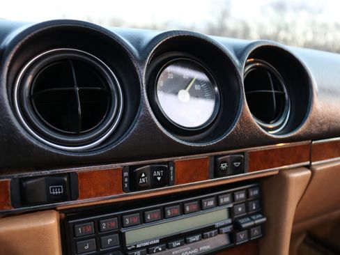 Used 1986 Mercedes-Benz 560 SL image 41