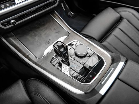 Used 2021 BMW X5 sDrive40i w/ Premium Package RWD image 29