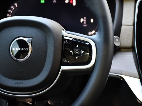 New 2026 Volvo XC90 B6 Ultra w/ Protection Package Premier image 23