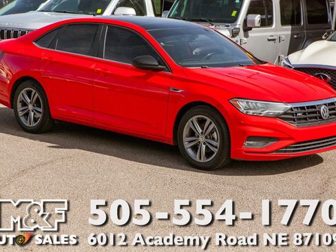 Used 2021 Volkswagen Jetta R-Line FWD image 1